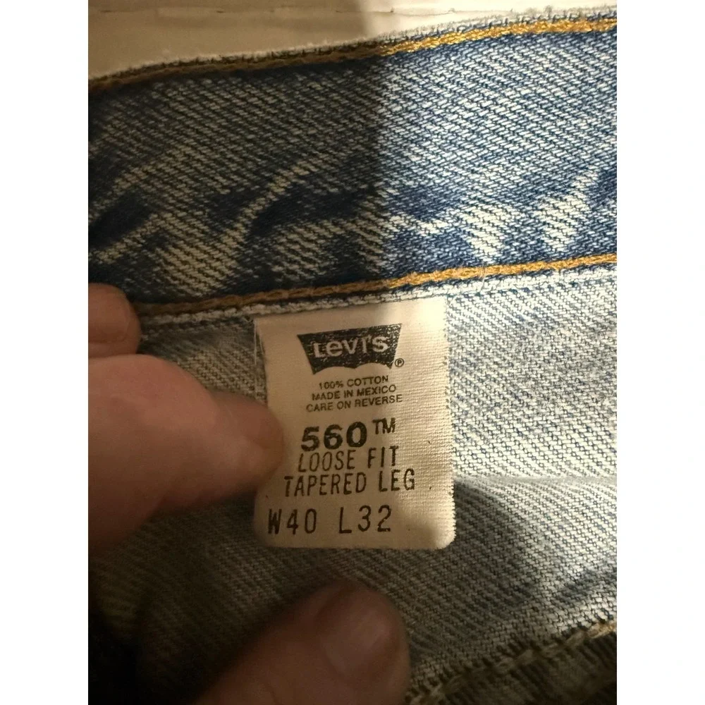Vintage Levi's 560 Loose Fit Jeans Men's 40x32 2002 Made in Mexico
